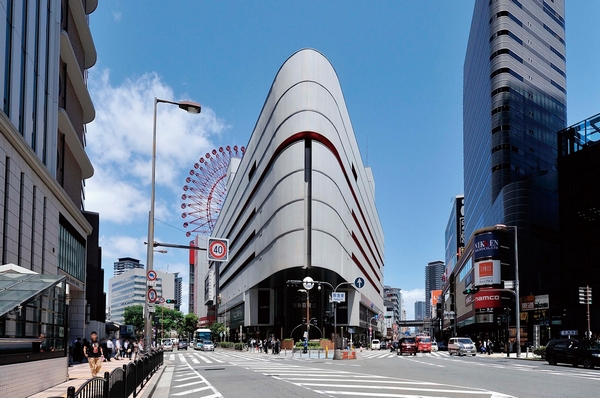 HEP NAVIO (6-minute walk / About 440m)