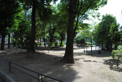 park. 365m to Honjo Park (park)