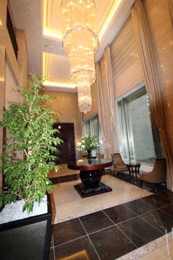 lobby. The ・ reception