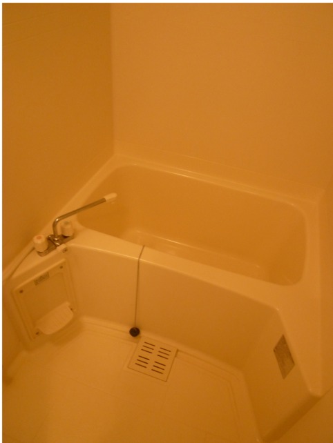 Bath. It has been clean cleaning! !