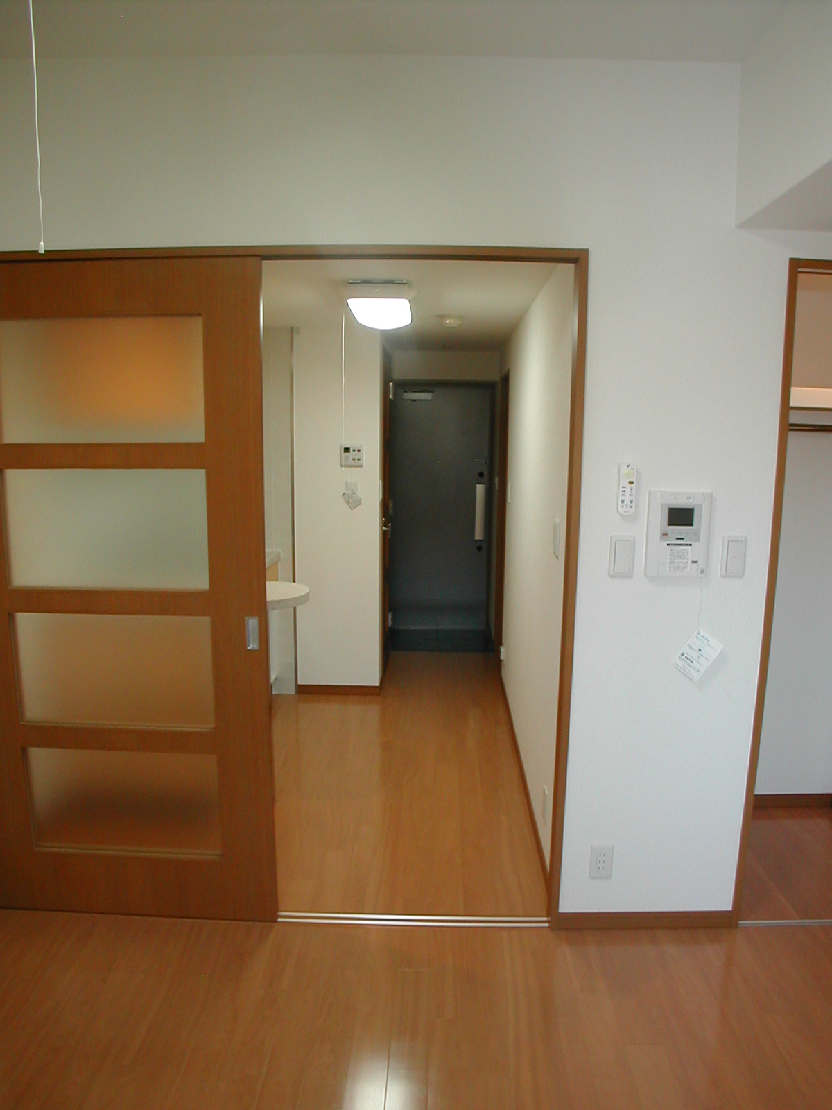 Living and room. You can not relax it in the DK does not have a feeling of pressure. 