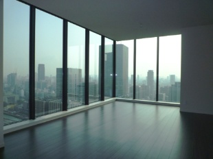 Living and room. About 25.4 Pledge