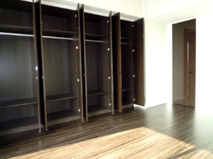 Other. Western style room About 10 Pledge Large closet and walk-in closet