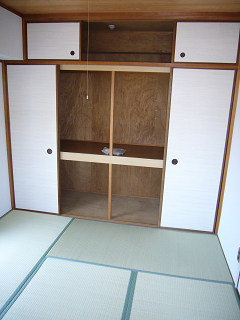 Other room space. Preeminent closet of Japanese-style storage capacity! 