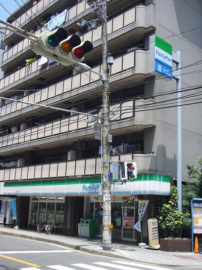Convenience store. 137m to FamilyMart feudal era police rank-cho store (convenience store)