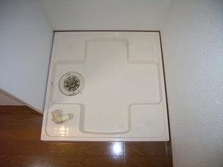 Other Equipment. Indoor laundry bread