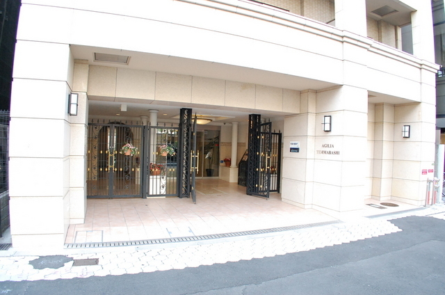 Building appearance. appearance