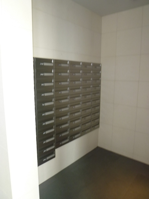 Other common areas. First floor mail post
