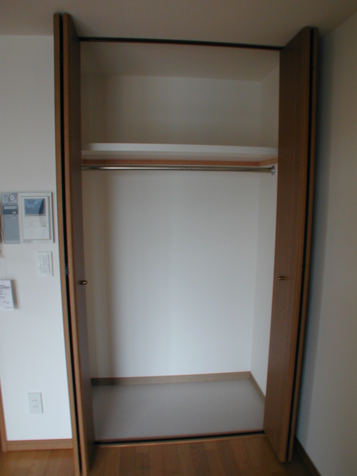 Receipt. Plenty of storage! ! 