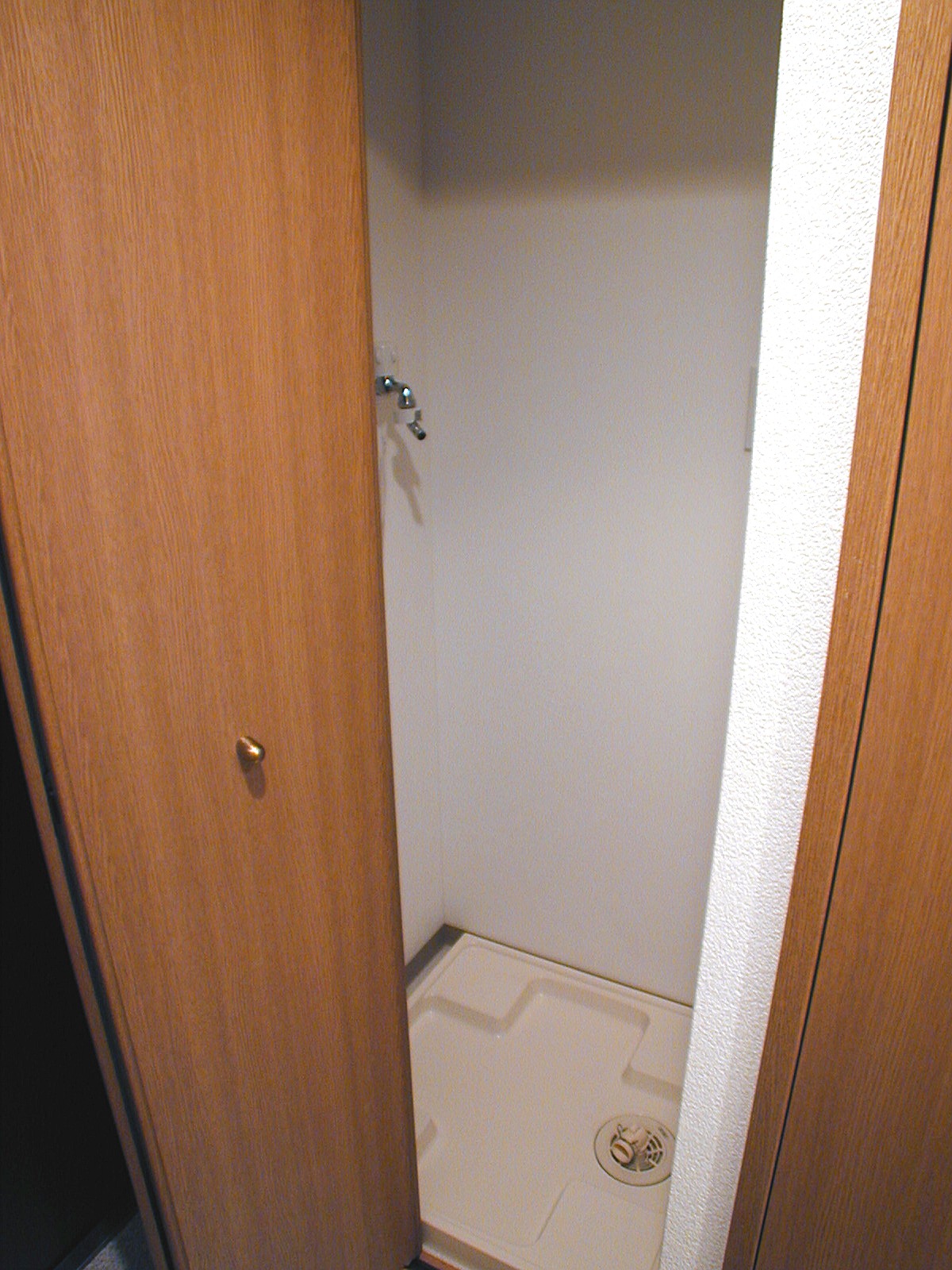 Other Equipment. The washing machine is with a door to hide! ! 