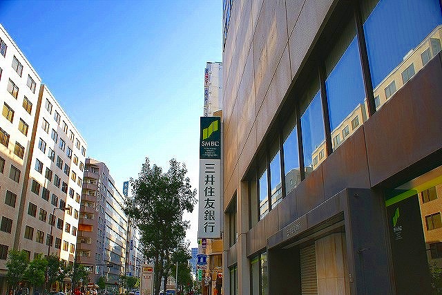 Bank. 478m to Sumitomo Mitsui Banking Corporation heaven six Branch (Bank)