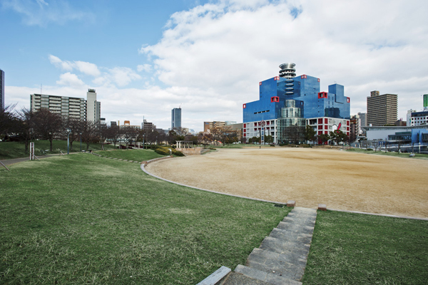 Surrounding environment. Ogimachi Park (a 12-minute walk ・ About 920m)