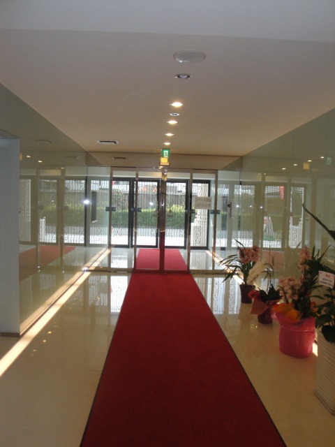 Entrance. Okay come visitor! Stylish entrance! ! 