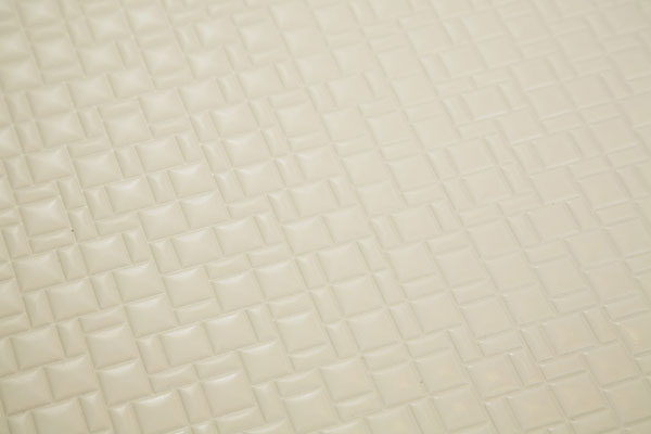 Bathing-wash room.  [Mosaic pattern] Adopt a well-drained mosaic pattern on the surface shape of the bathroom floor. Dry quickly to prevent the formation of a puddle, And the care and cleaning easier (same specifications)