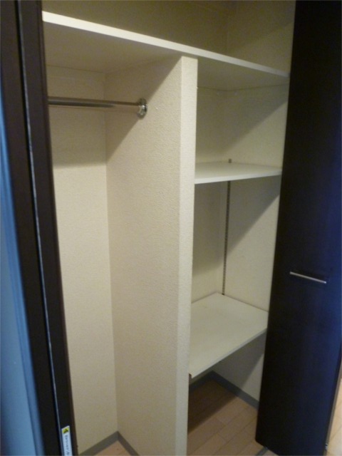 Receipt. System closet!