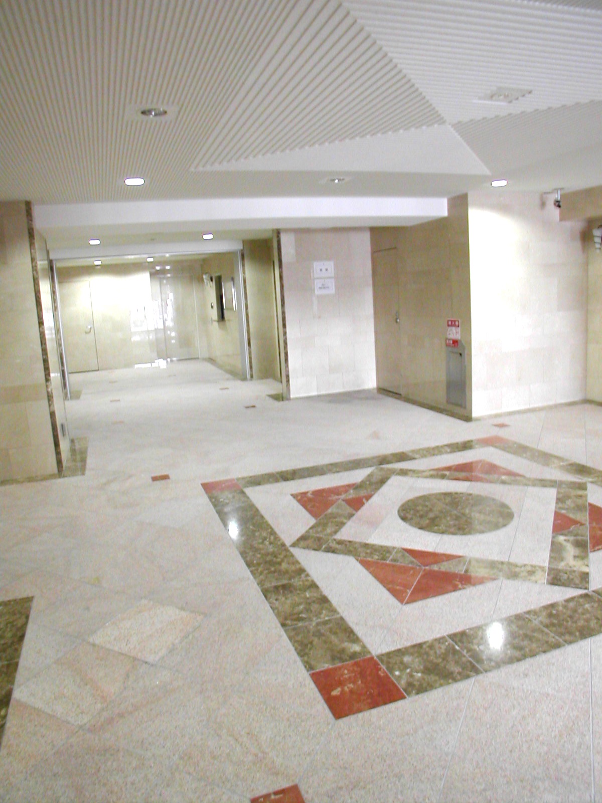 Entrance. It has been clean management!