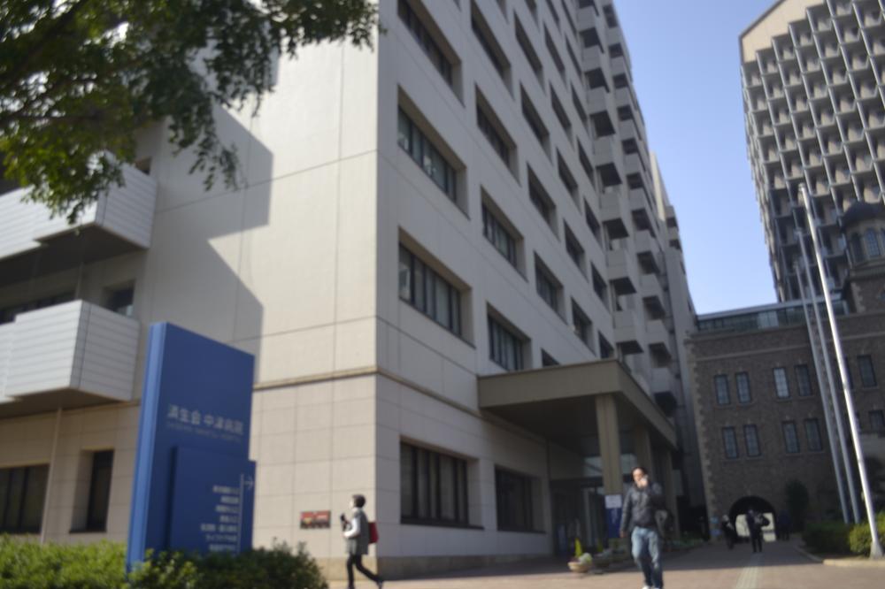 Hospital. Since Nakatsu large hospital with a department of 880m 29 to the hospital is in the proximity of about 11 minutes' walk, Is also safe when the sudden illness or injury.  [Consultation hours 9:00 am ~ 12:00 Afternoon 13:00 ~ 15:00 (afternoon is by appointment only)] * Saturday morning only