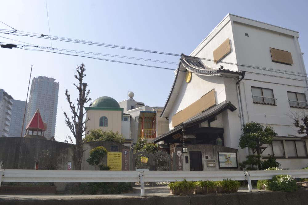 kindergarten ・ Nursery. Nakatsu Soai kindergarten to playing full blast in the 400m children, I want to learn! From such a thought, Everyone enjoys getting along a mud play and sandpit in the sun. Early English education and physical education, It also focuses on making physical fitness.