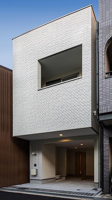 Local appearance photo. One example same specifications