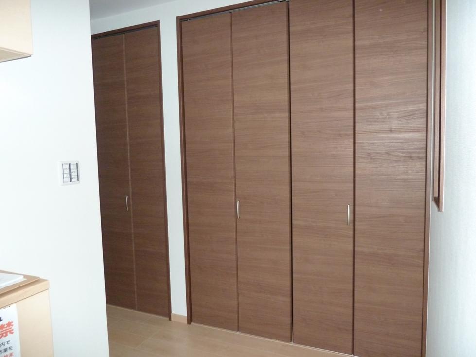 Receipt. There is also housed in the entrance