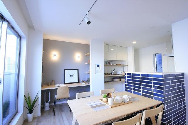 Living. One example same specifications