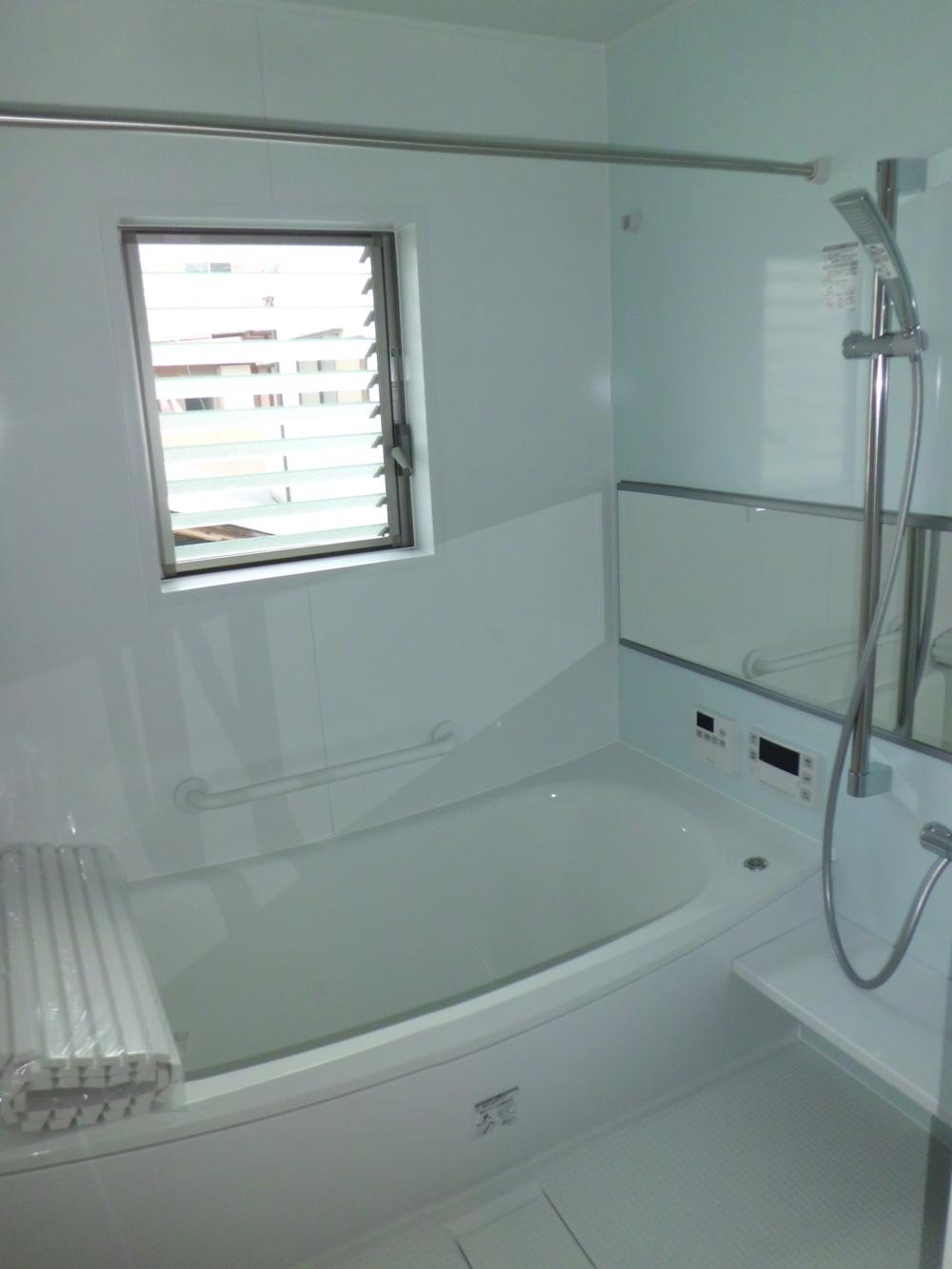 Bathroom. Spacious bathroom of 1 pyeong type