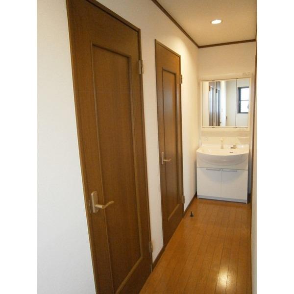 Wash basin, toilet. On the third floor is also available washroom convenient