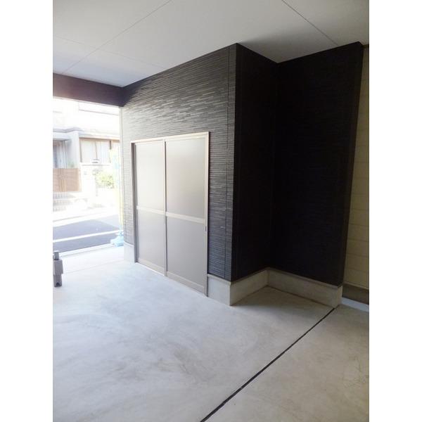 Other introspection. There is also a parking warehouse