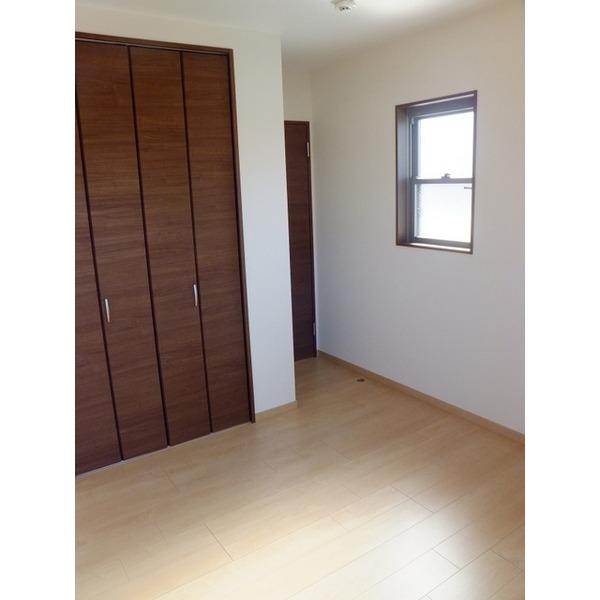 Non-living room. 3 Kaiyoshitsu