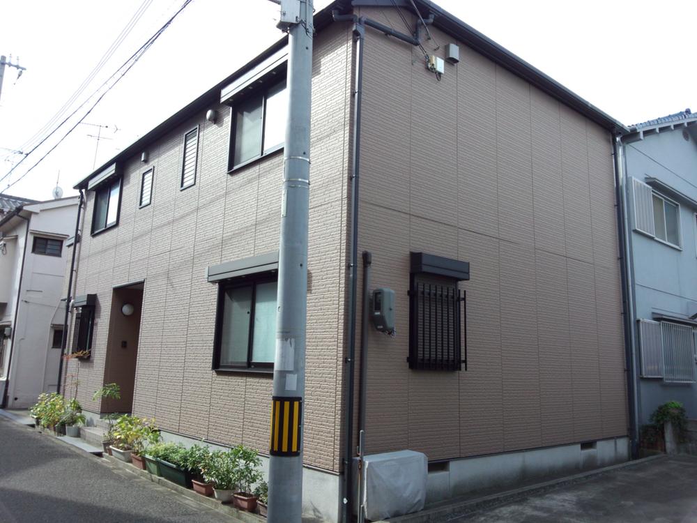 Local appearance photo. Local (11 May 2013) Shooting