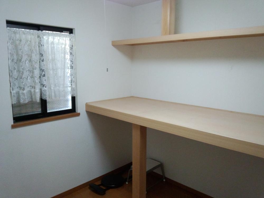 Receipt. Indoor (December 2013) Photography: storeroom