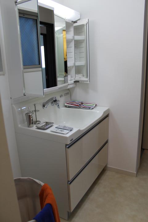 Model house photo. Wash ・ Changing room