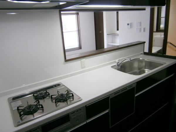 Kitchen.  [Konohana-ku, buying and selling] Latest system Kitchen ☆