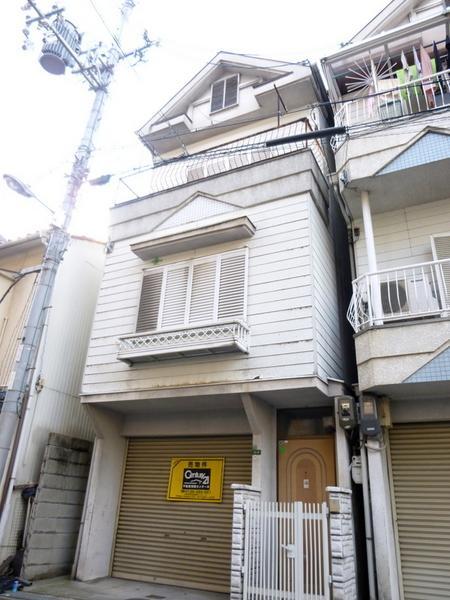 Local appearance photo