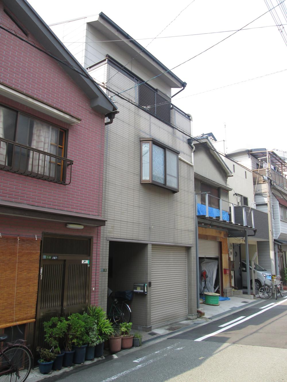 Local appearance photo. Local (August 2013) Shooting