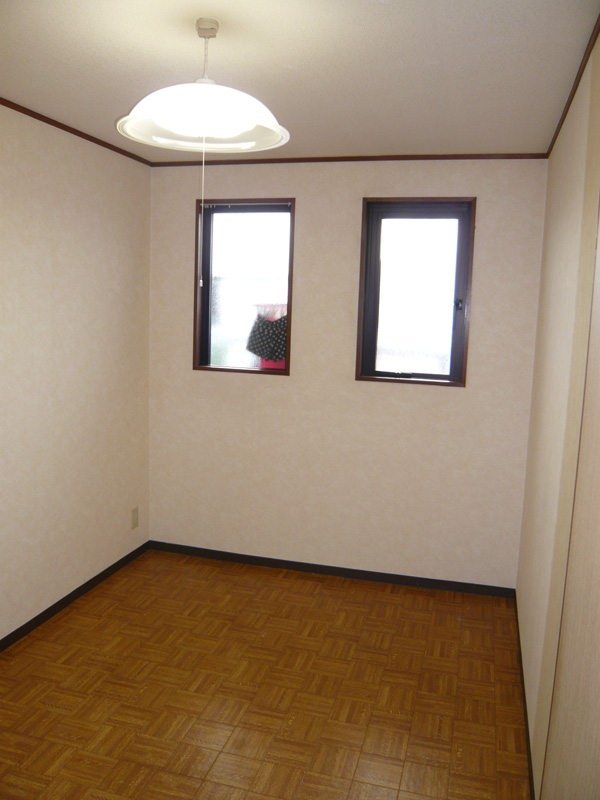 Other room space. Western style room