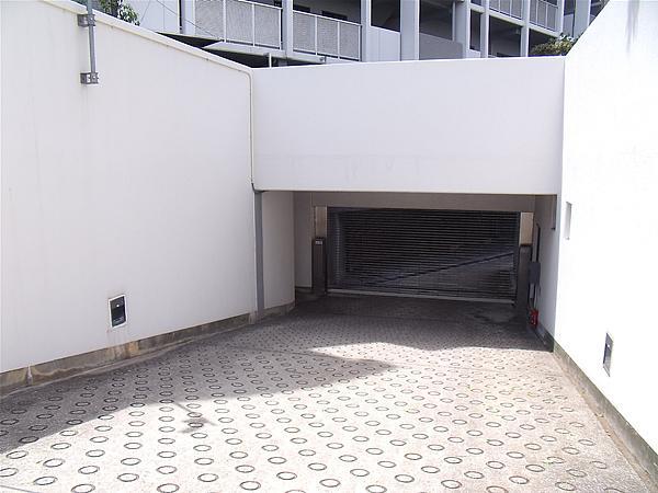 Parking lot