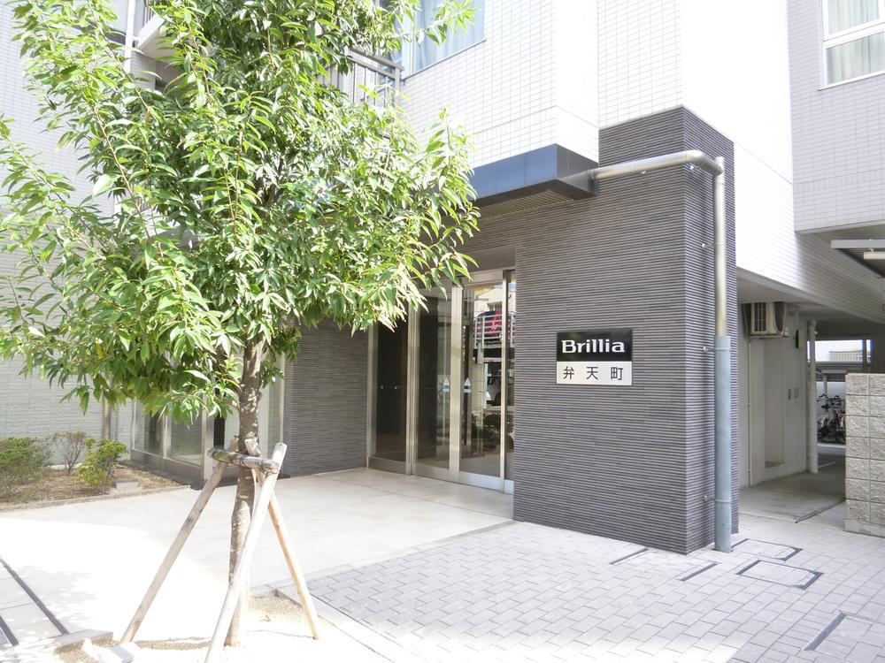 Entrance. Common areas ・ Auto-lock with monitor