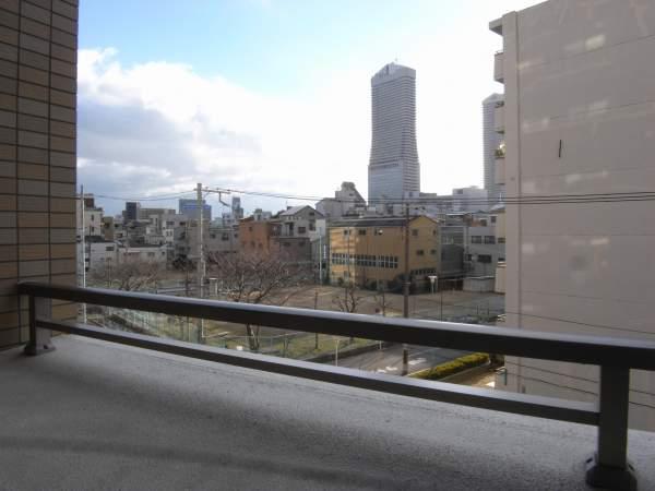 View photos from the dwelling unit