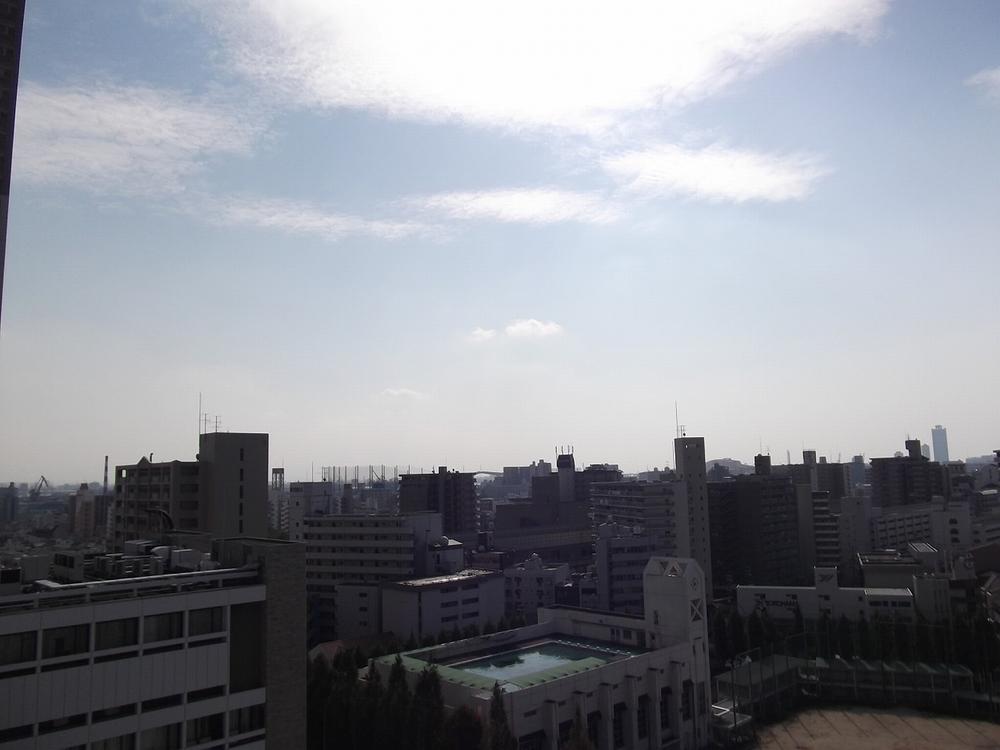 View photos from the dwelling unit. View from the site (November 2013) Shooting