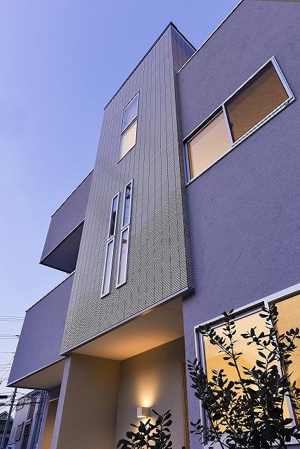 Rendering (appearance). Same specifications