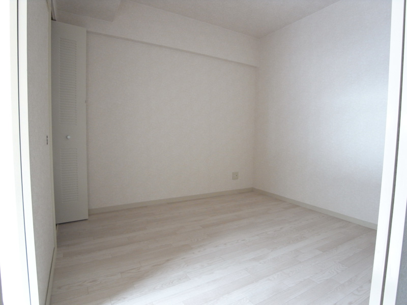 Other room space. Western style room