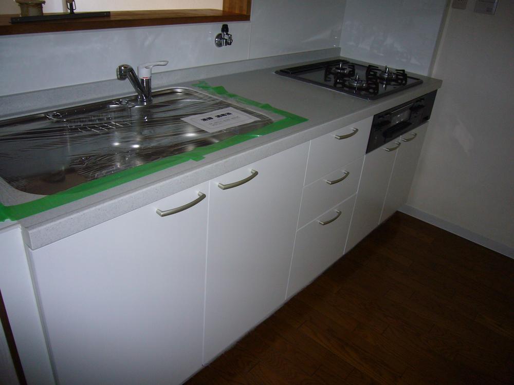 Kitchen. Indoor (11 May 2013) Shooting New system Kitchen