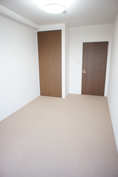 Other. Western-style 6.1 Pledge