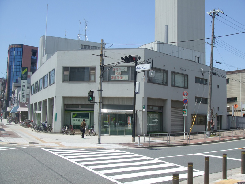 Bank. 511m to Sumitomo Mitsui Banking Corporation Minato Branch (Bank)