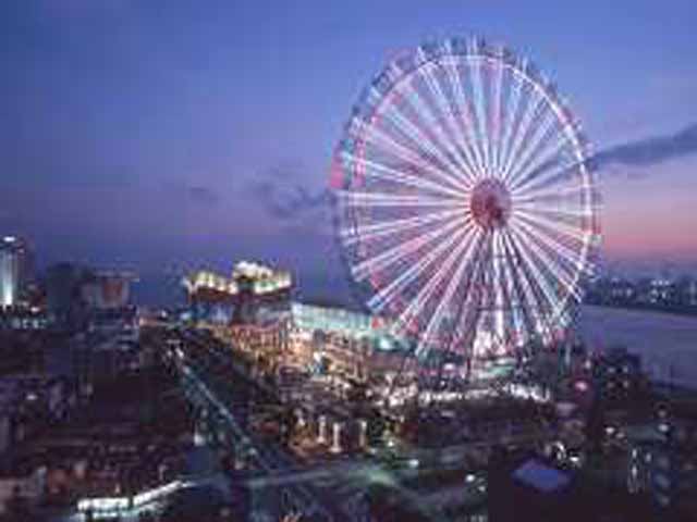 Other. 200m to a large Ferris wheel (Other)