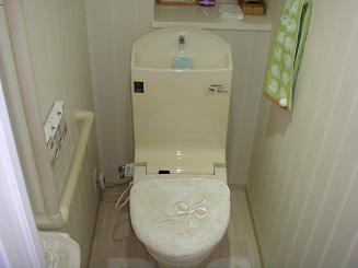 Toilet. Indoor (11 May 2013) Shooting ・ With washlet