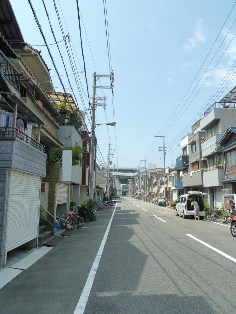 Local appearance photo. Local (08 May 2013) Shooting