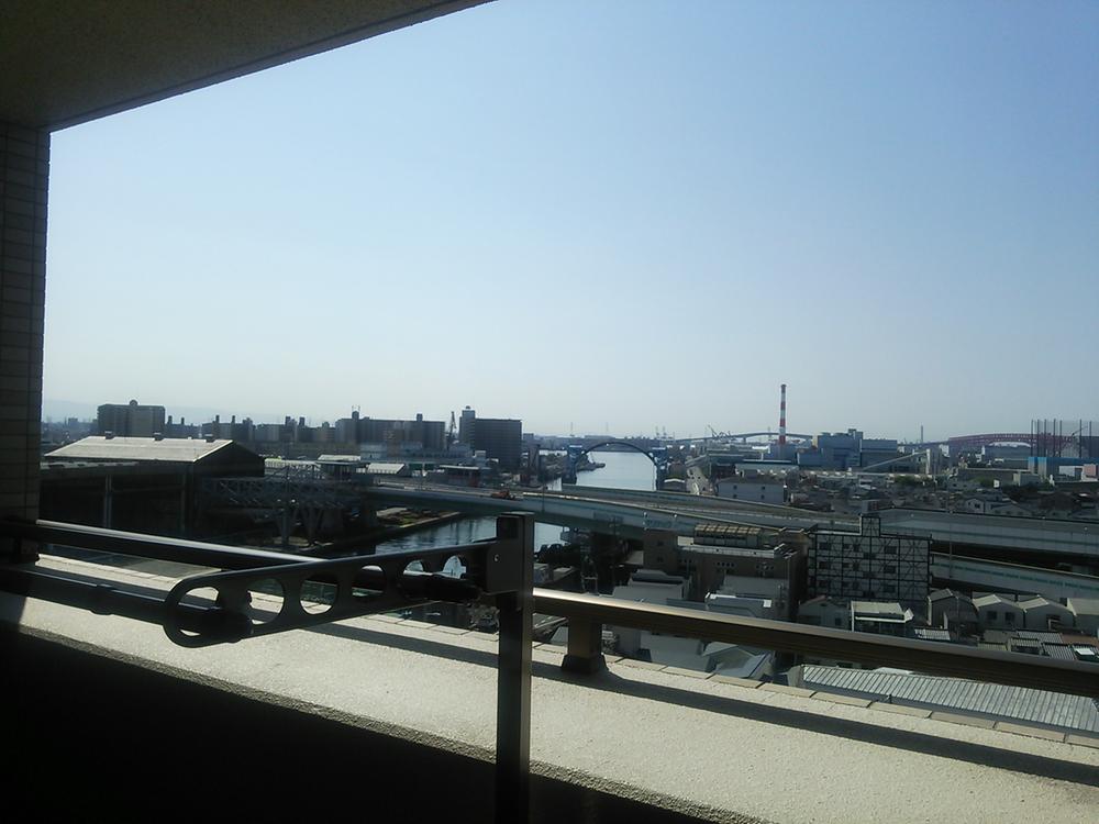 View photos from the dwelling unit. View from the site (October 2013) Shooting