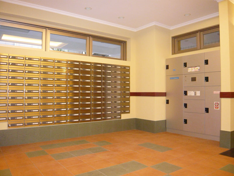 Other common areas. Set post